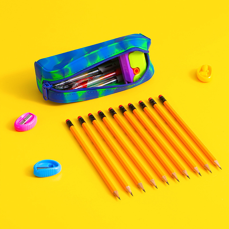 Factory stock Japanese-style camouflage silicone pen cases and Korean-style gradient stationery storage boxes pic 3