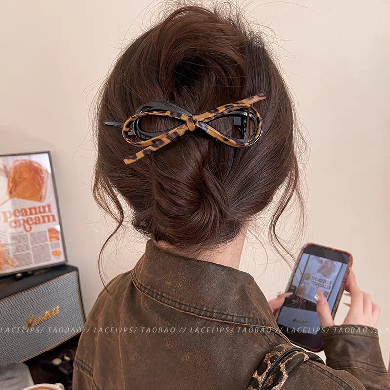 High-end rose flower twist clip for women 2025 new style, back head straight clip, grab clip, versatile hair clip and hair accessory pic 11