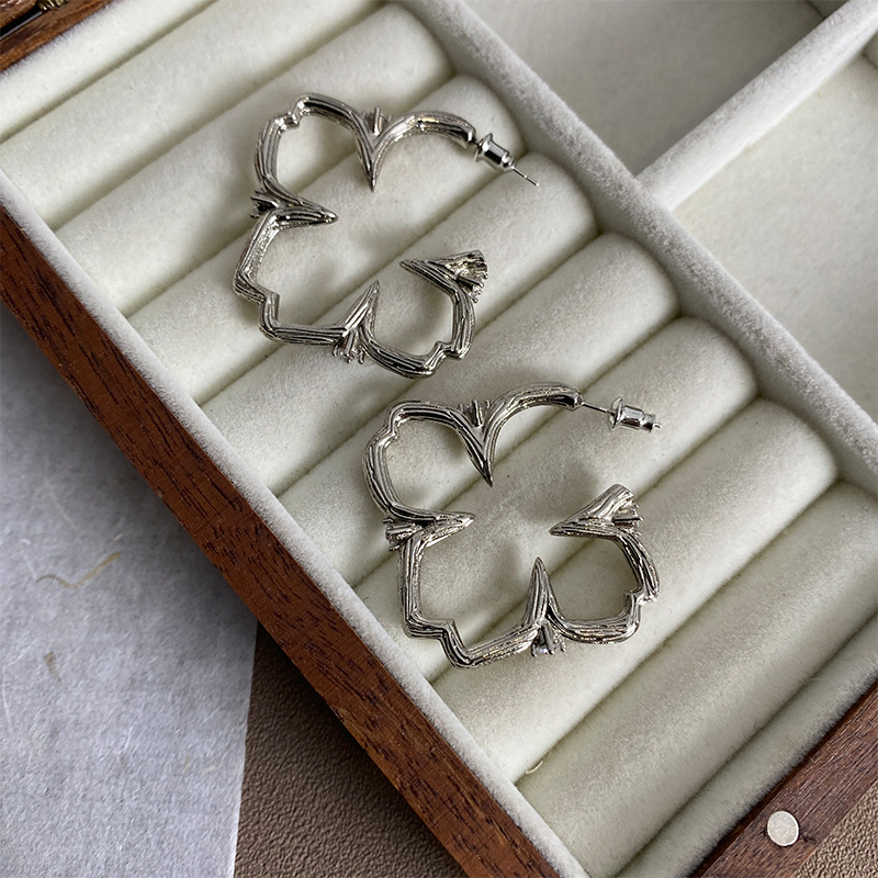 立体镂空枝干花卉耳环女夏季轻奢小众设计高级感复古夸张耳圈耳饰详情6