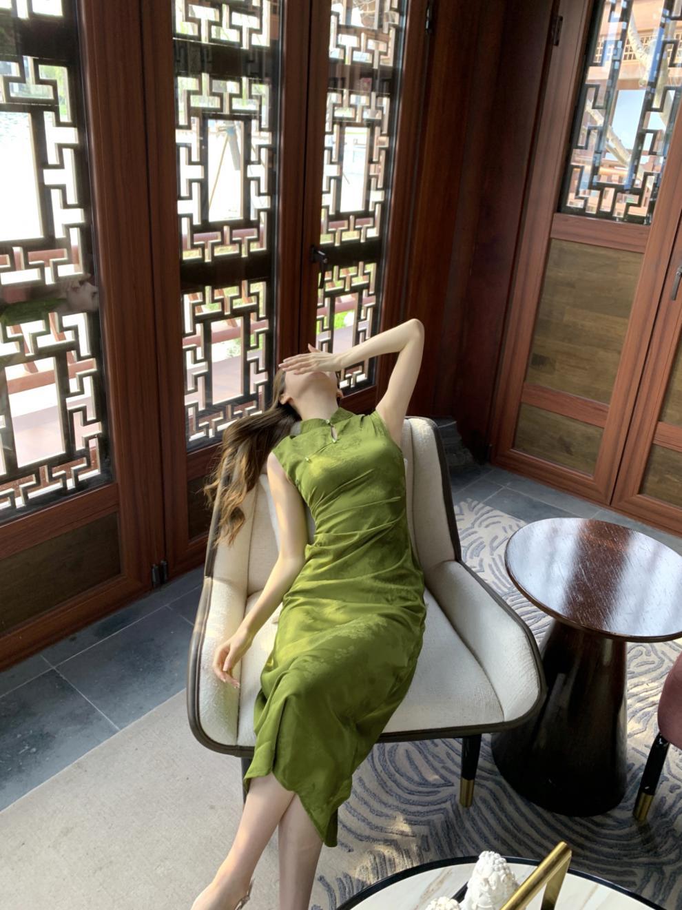 伊茉夏怜语~新中式高端女装连衣裙2024夏季高级感改良女装旗袍裙详情9