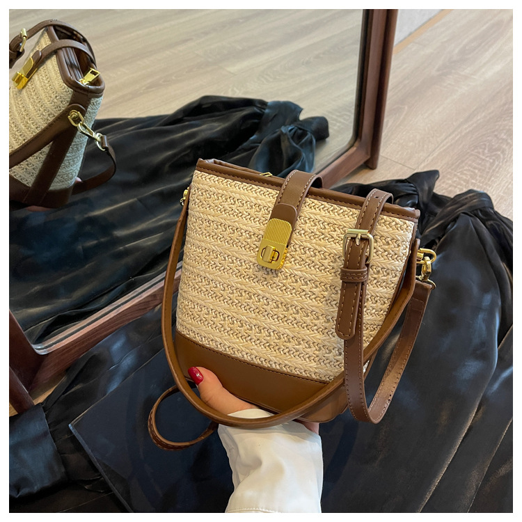 This 2023 new, niche design crossbody bag for women is a versatile and high-end hand-held bucket bag for summer pic 8