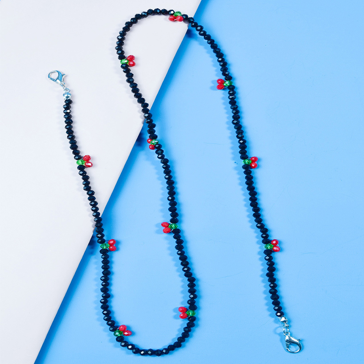 Wholesale of 2022 new style simple and fashionable eyeglass chain accessories, crystal rice bead necklaces pic 2