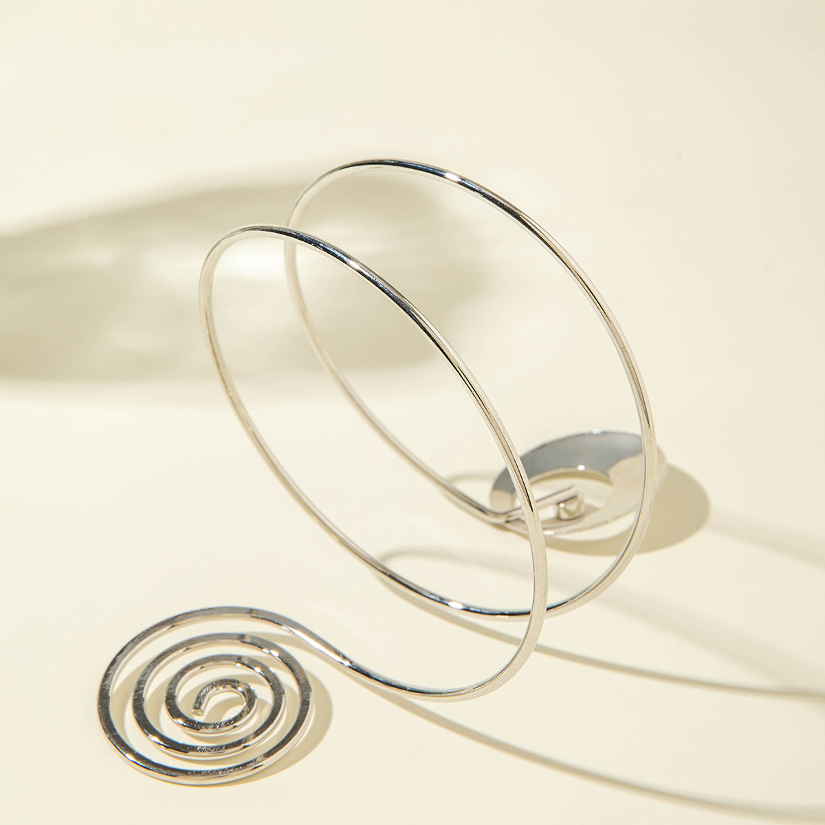 亚马逊跨境个性冷淡风海星手臂镯线条计感蝴蝶环形开口臂镯女详情129