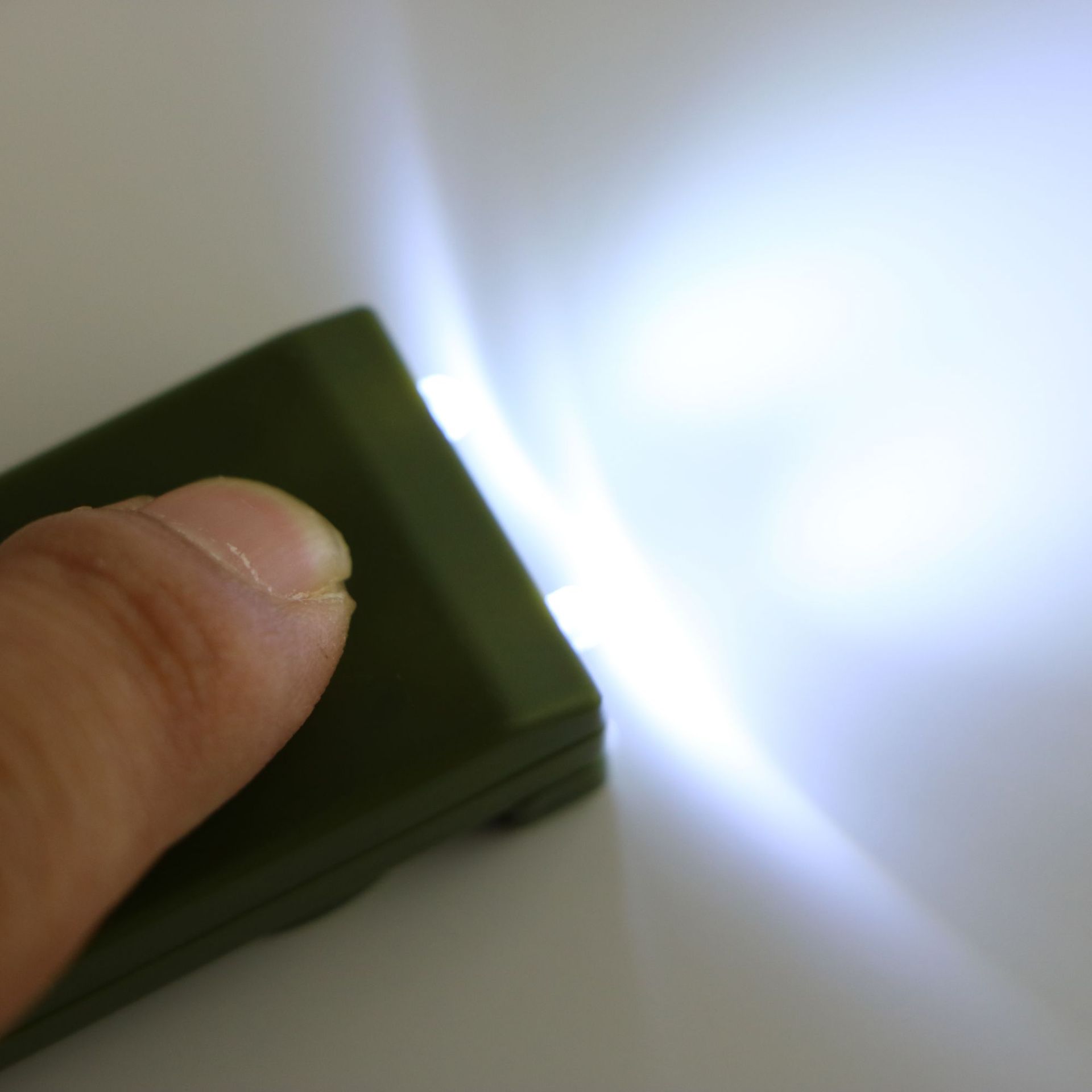 Outdoor five-in-one multi-functional whistle, survival whistle, rescue whistle with LED light, telescope, compass, 5-in-1 pic 15