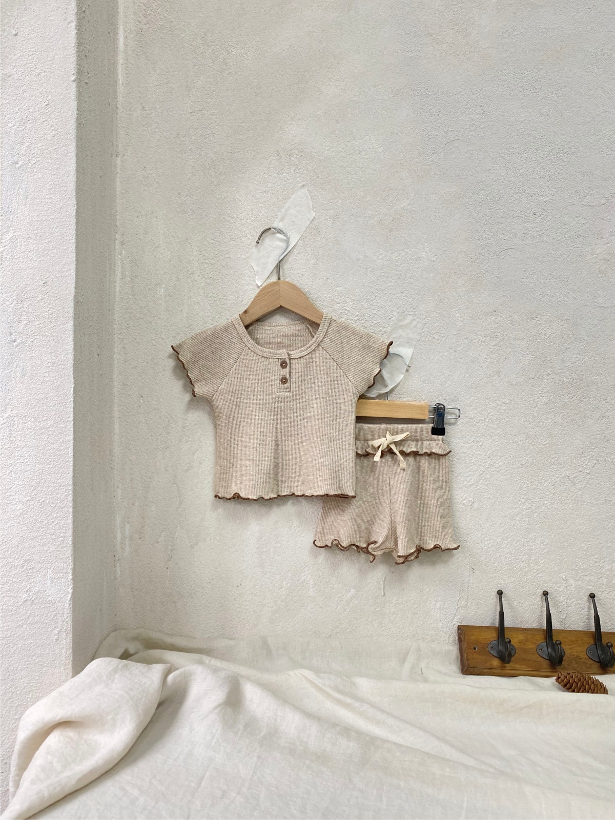 New summer baby Waffle wavy fringed short-sleeved T-shirt + shorts two-piece set for girls pic 12