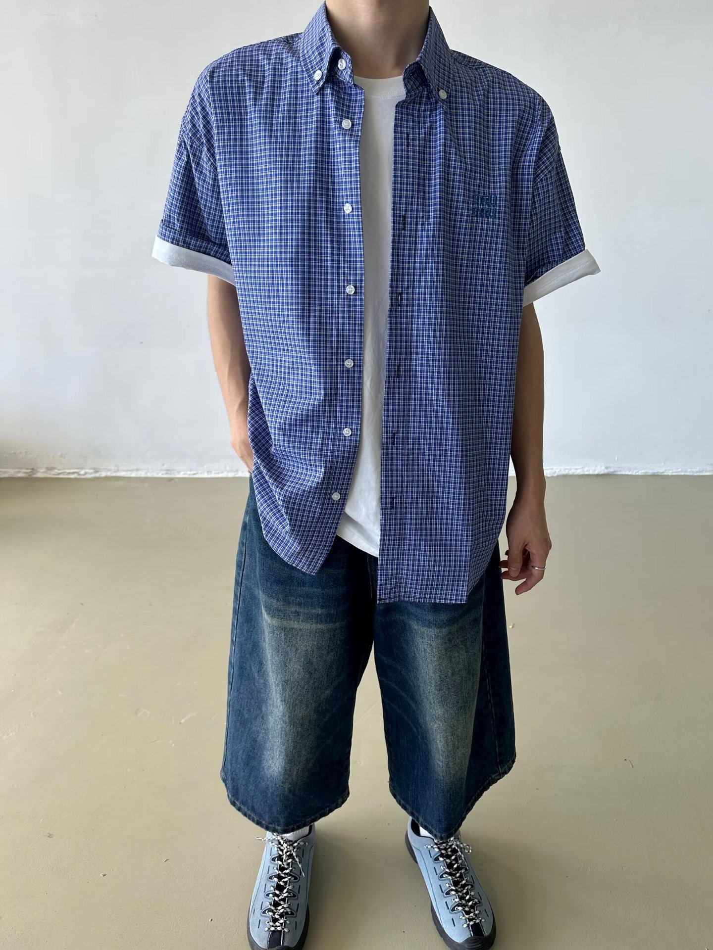 cleanfit blue checkered shirt for men, short-sleeved summer five-quarter sleeve shirt, a trendy brand with a high-end look pic 6