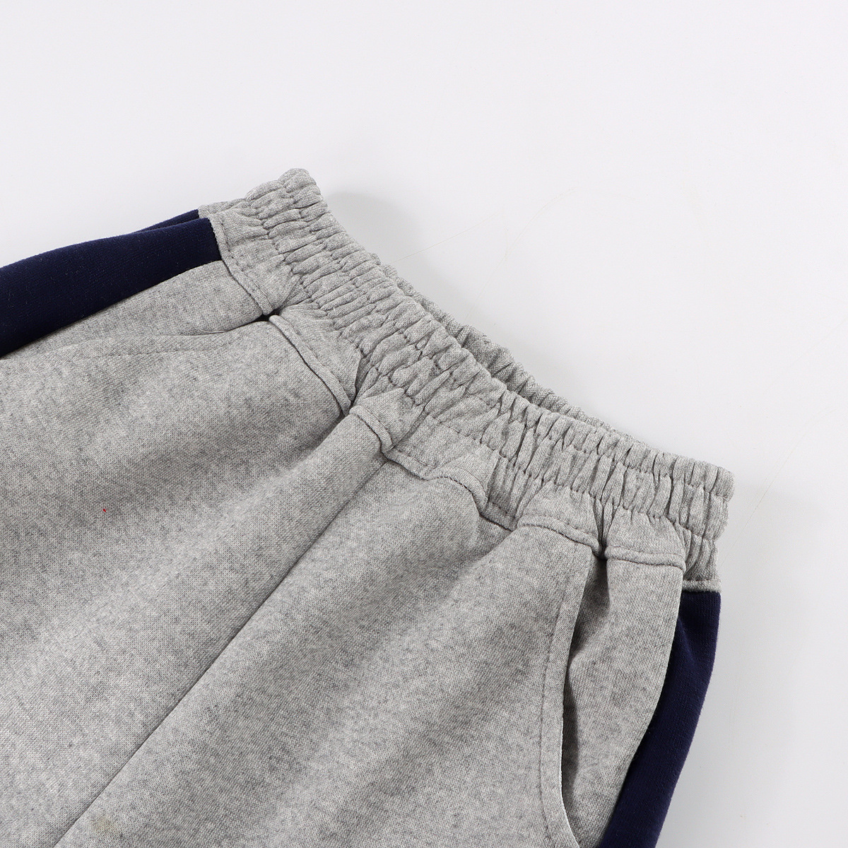 2025新款男童春季字母印花卫衣套装宝宝洋气拼袖春装运动休闲服详情9