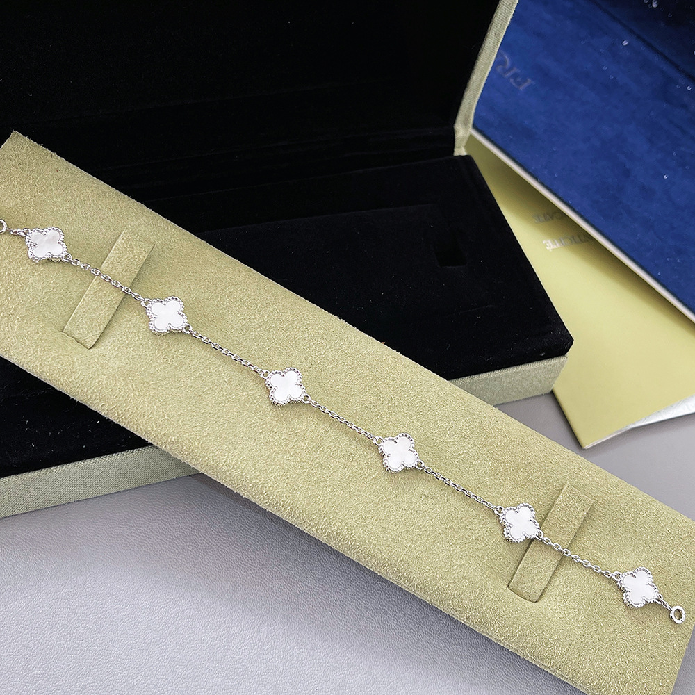 v金高版本厚镀18k金迷你五花六花四叶草手链不掉色高级感红玛瑙详情54