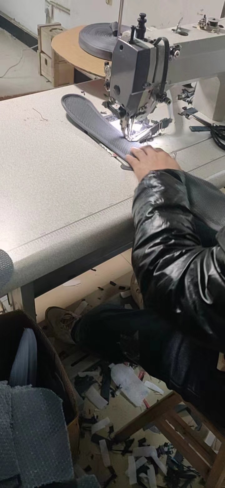 宠物包斜挎外出便携包狗狗胸前宠物背包透气宠物单肩包斜挎包批发详情18