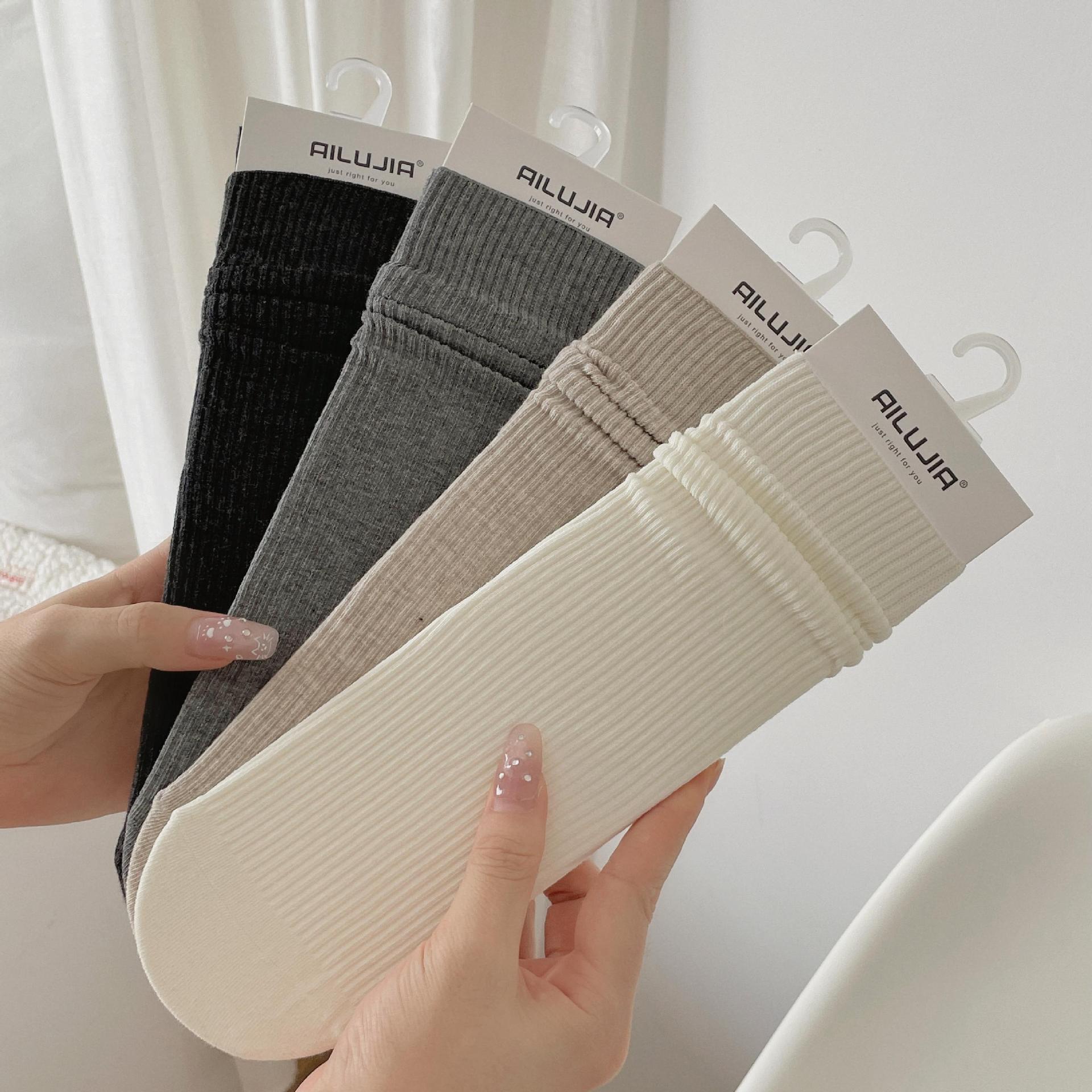 2025秋冬新款一体机无骨纯色竖条纹女士堆堆袜纯棉百搭中筒女袜子详情4