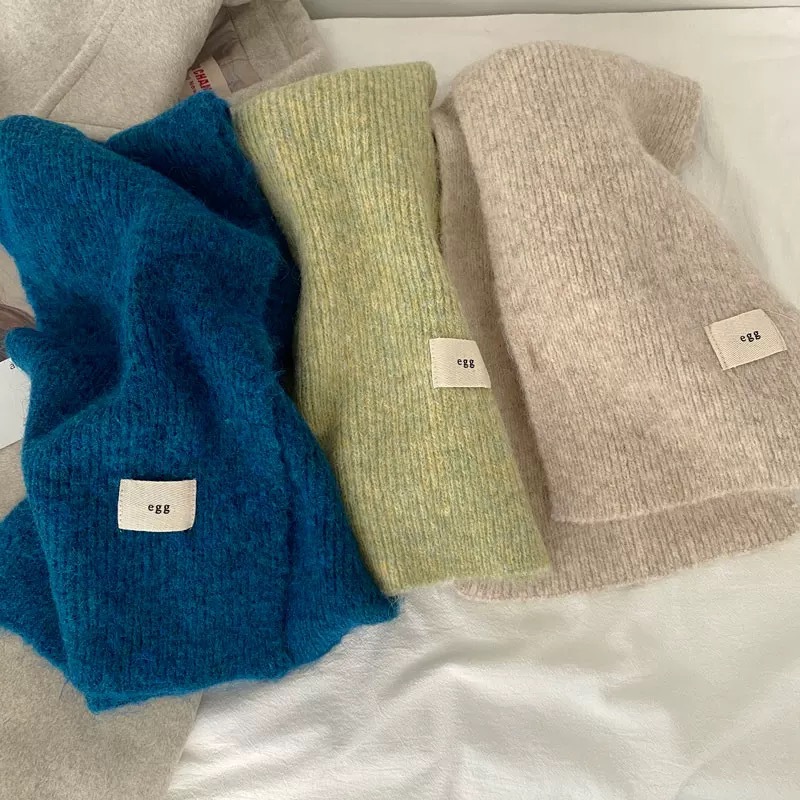 Soft and fluffy egg wool and yarn scarf for women, winter soft and glutinous knitted warm and thick ins student scarf manufacturer pic 5