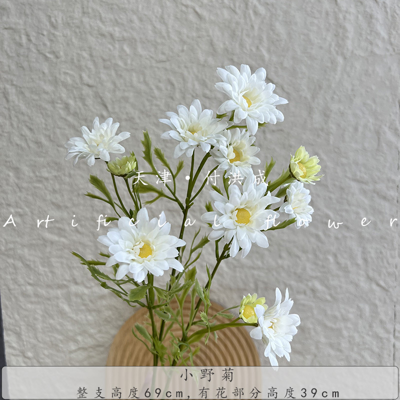 The carnation bouquet is a birthday gift for mom. The flower gift box is beautifully packaged pic 12