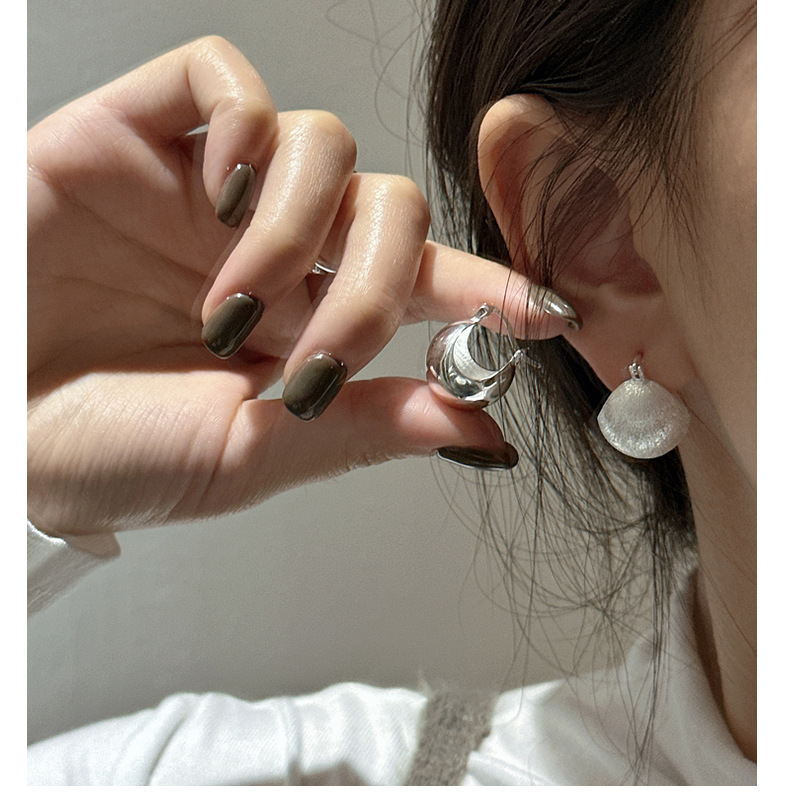 S925 sterling silver Korean version fashionable basic style INS heavy metal smooth texture ear buckle round ball design personalized earrings pic 15