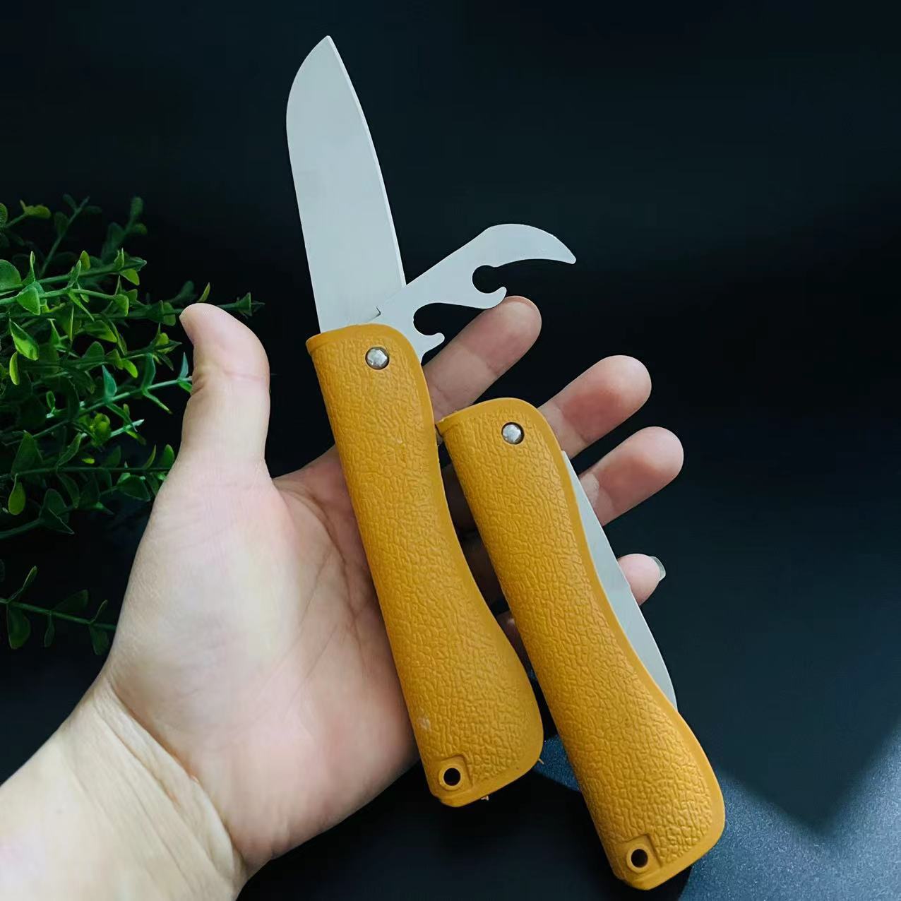 Two-purpose folding knife, multi-functional kitchen, household fruit slicer, fruit knife with bottle opener and bottle screwdriver, 2 yuan supply pic 13