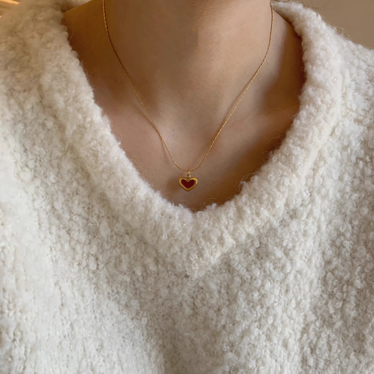 Red heart-shaped titanium steel necklace, small red heart pendant, Korean niche sweet autumn and winter energetic girl heart collarbone chain pic 3