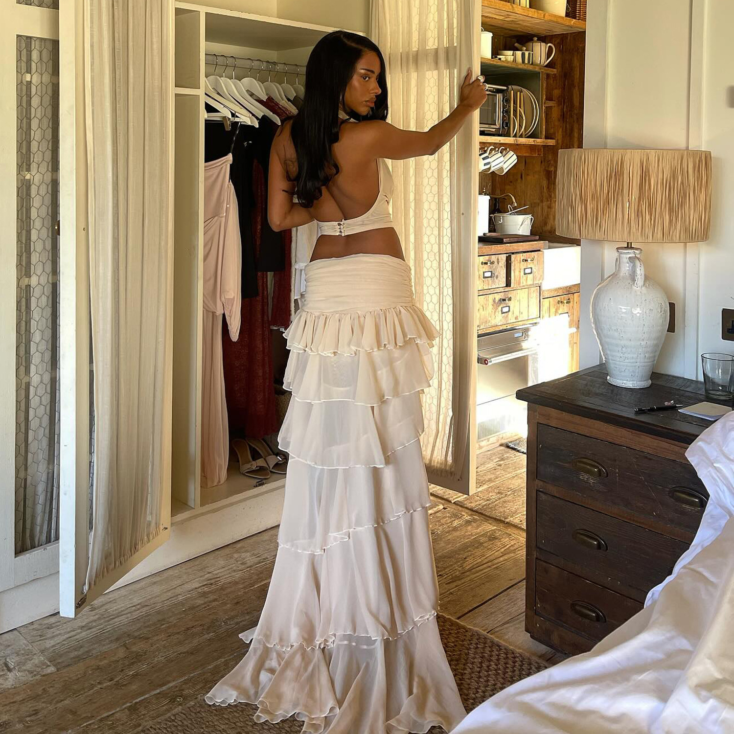 Cross-border 2025 Summer Halter Neck, backless Chiffon Set, European and American Hot Girl Black ear-trimmed Pile Skirt Two-piece Set pic 6