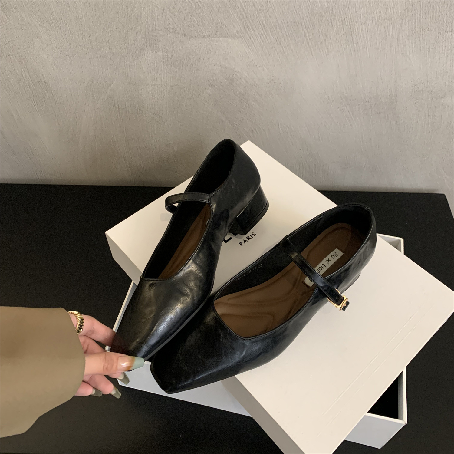 法式晚风气质通勤单鞋女2025新款秋季韩版仙女粗跟玛丽珍小皮鞋子详情14