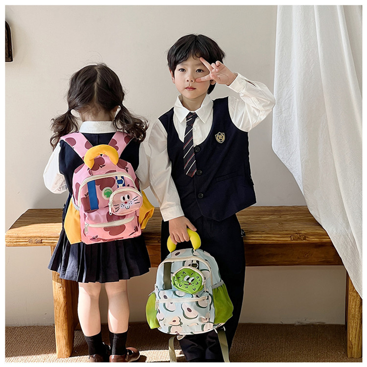 幼儿园儿童双肩包男童大容量背包2024新款可爱女孩拼色小书包外出详情22