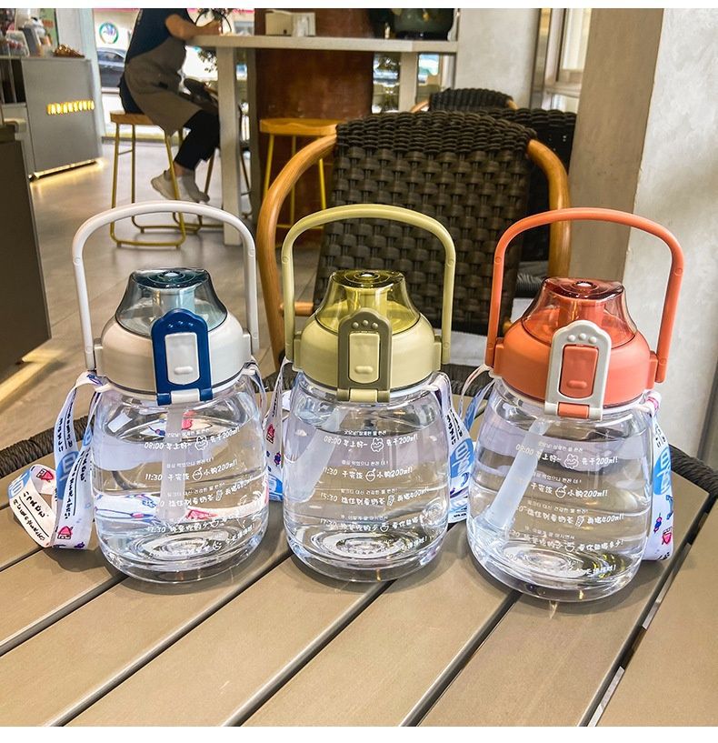厂家直销可爱大肚杯塑料水杯吸管杯大容量水杯带手提带刻度详情2