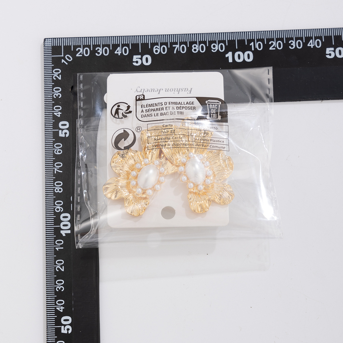 European and American cross-border accessories retro cold style leaf stud earrings fashionable design sense metal flower earrings earrings pic 18