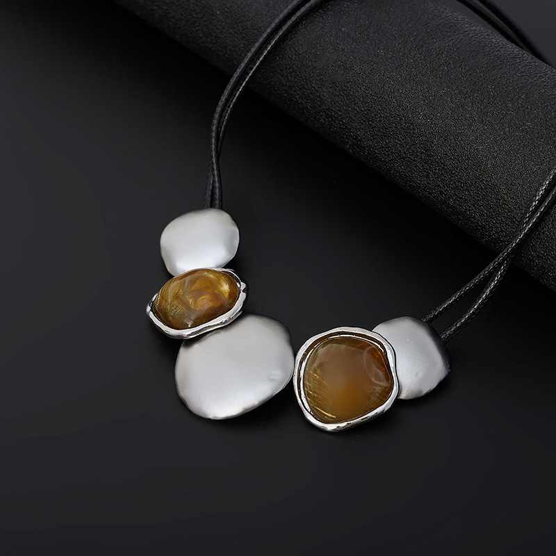 新款金属项链女士合金流行首饰欧美夸张项链高级感饰品外贸短项链详情5