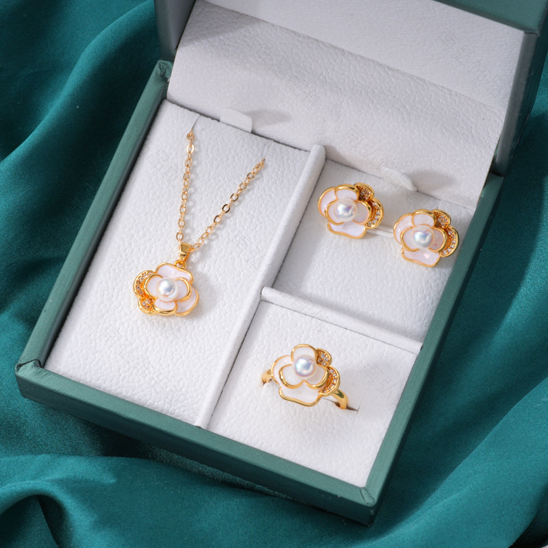 Pearl ring, earneedle pendant, three-piece set, empty stand, four-petal flower, white butterfly shell design, high-end DIY light luxury earrings pic 7