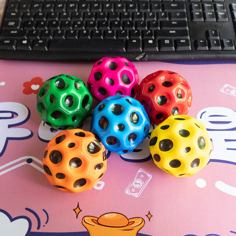 Genuine best-selling elastic balls, Kneading Fun stress-relieving toys, solid foam balls, high-elasticity multi-hole balls, pu colorful stress-relieving balls pic 3