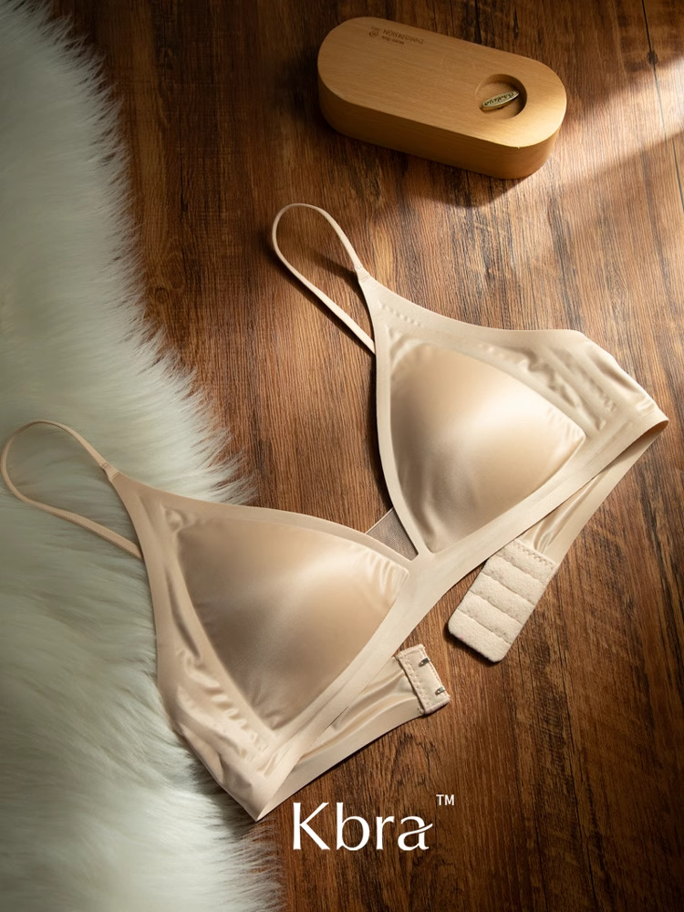 无磁Kbra牛奶缎法式深V领内衣女细肩带无痕三角杯小胸无钢圈文胸详情35