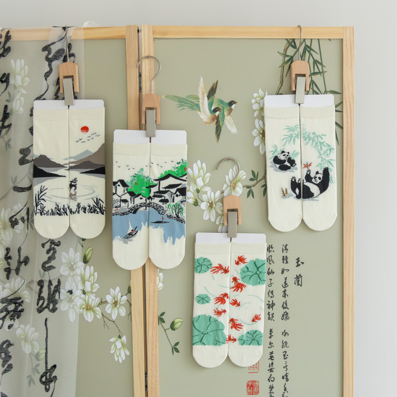 国潮袜子女原创设计古风水墨画AB鸳鸯女棉袜敦煌飞天白蛇传潮流中筒袜详情1