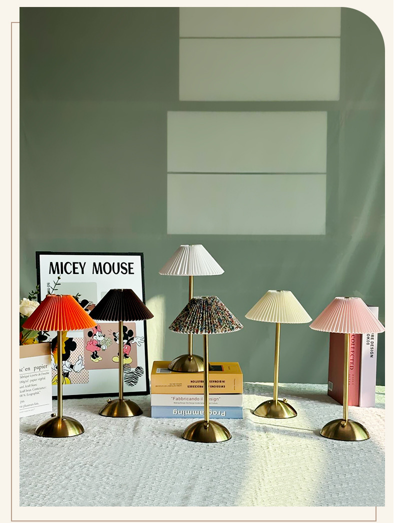 Modern and simple pleated fabric metal table lamp, cross-border bedroom bedside ambient light, rechargeable touch night light pic 8