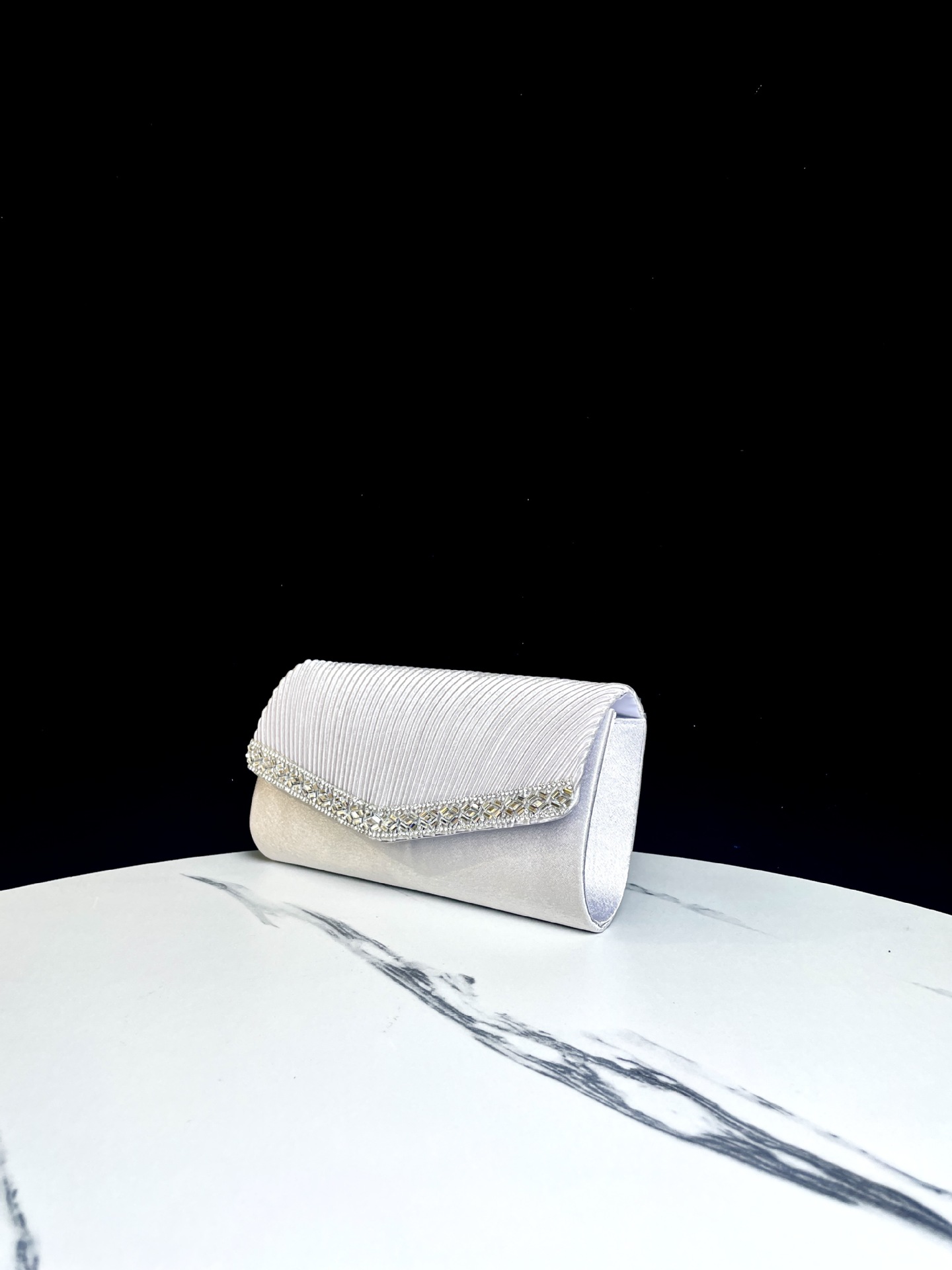 新款跨境外贸水钻手拿包晚宴包名媛手包镶钻宴会包派对女包单肩包详情3