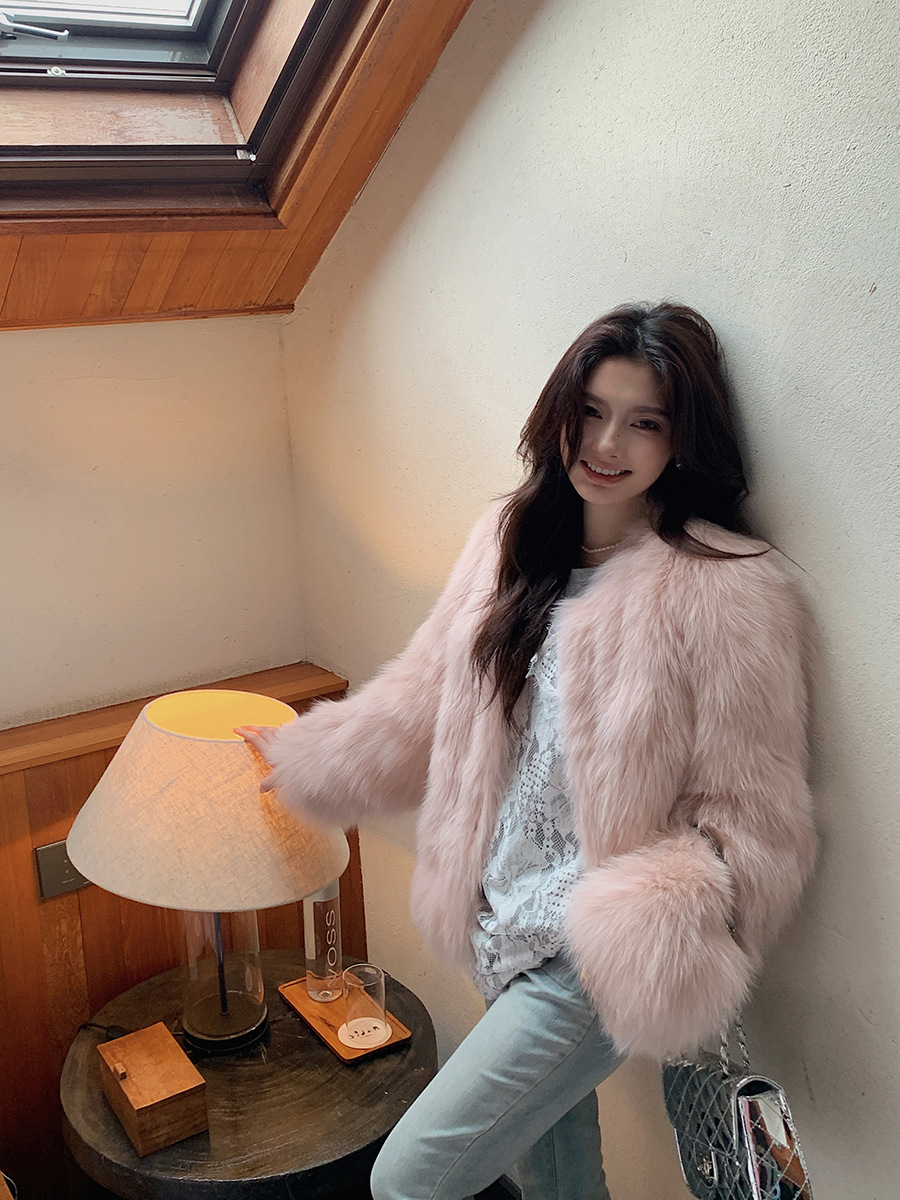 2024冬季新款海宁仿狐狸毛皮草外套女短款显瘦腹毛大衣年轻款爆款详情4
