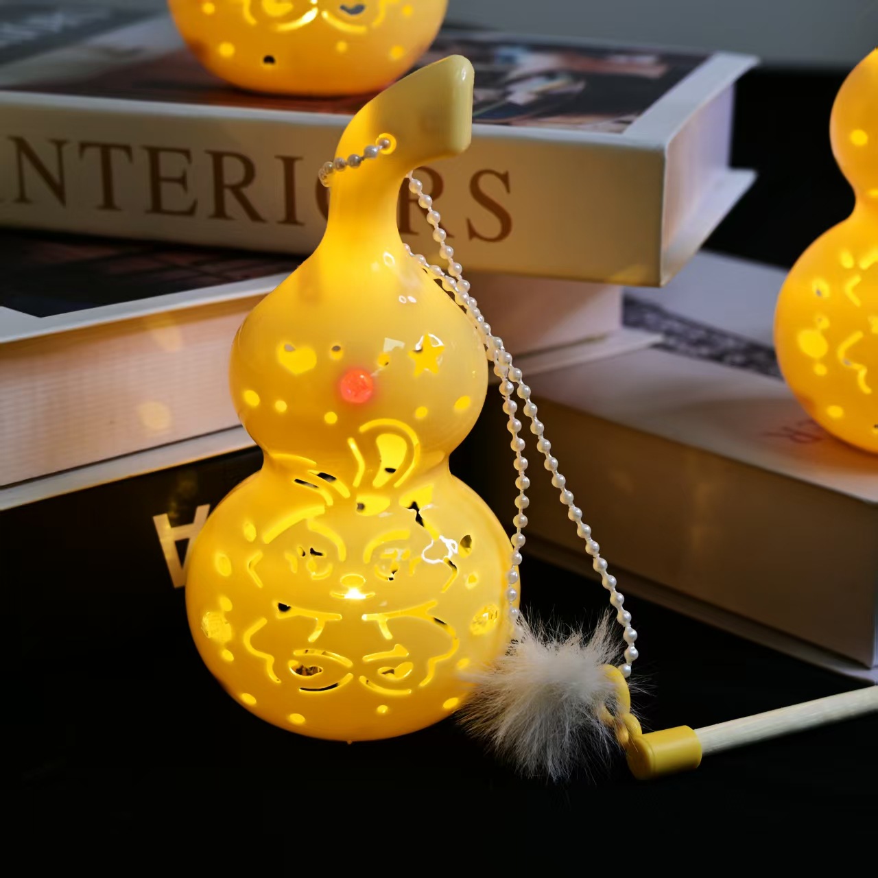 新款儿童手提发光葫芦灯笼 镂空发光 节日活动装饰礼品批发详情3