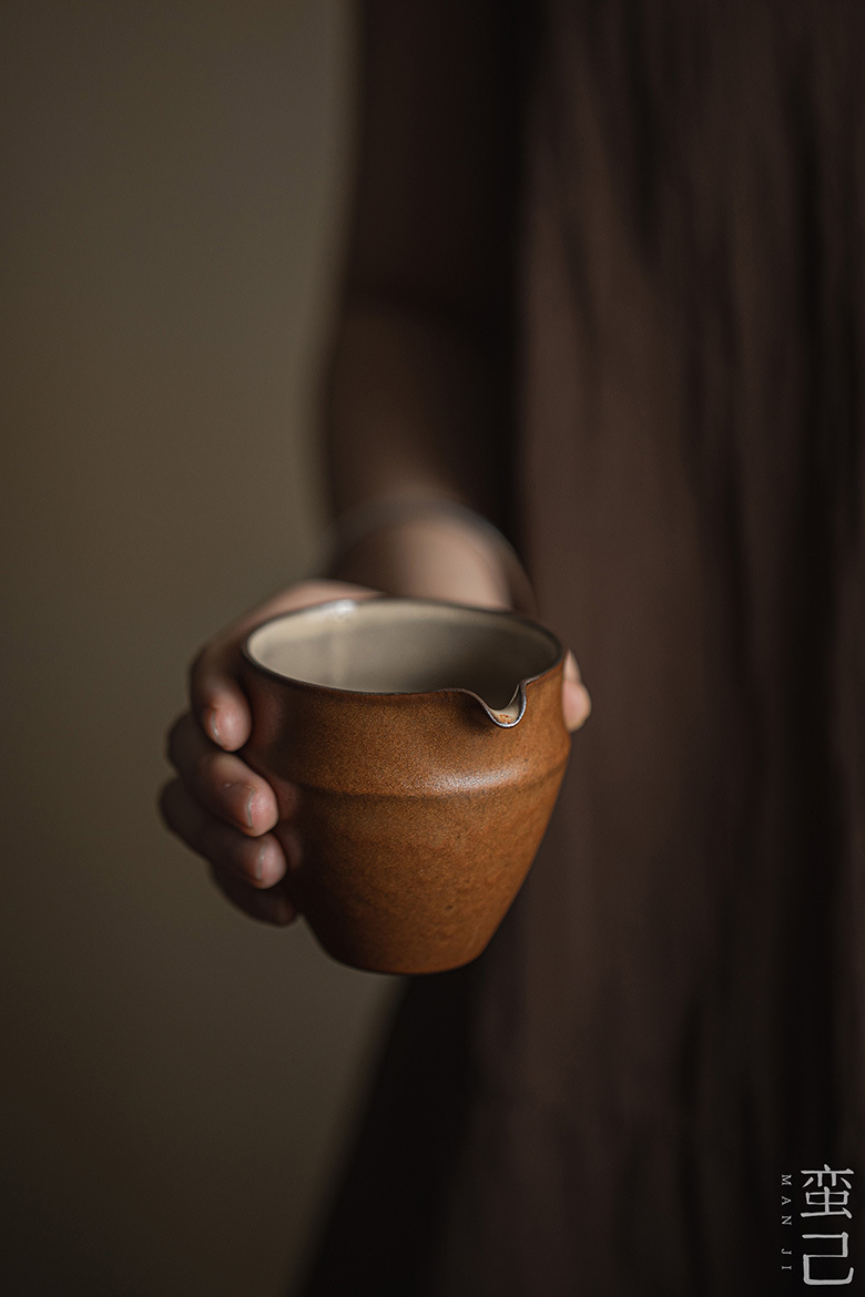 蛮己日式诧寂风公道杯功夫茶具粗陶茶海分茶器家用陶瓷公杯配件详情6