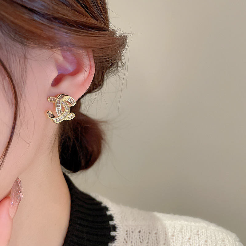 小香风耳钉2025年新款潮小众设计感高级秋冬爆款轻奢耳环饰耳坠女详情11