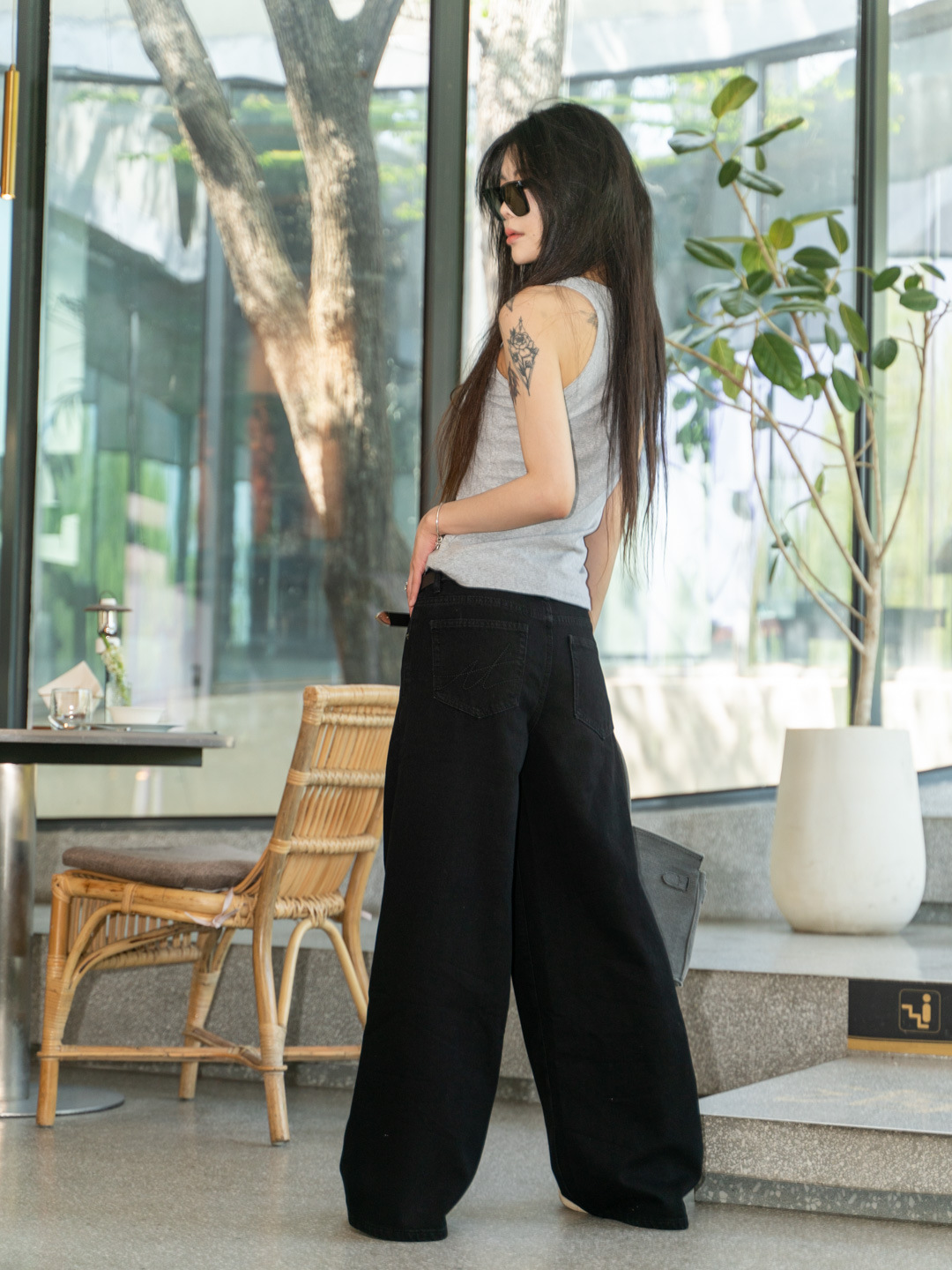 New simple and casual style, versatile wide-waist, slimming black loose wide-leg jeans for women 3048 pic 23