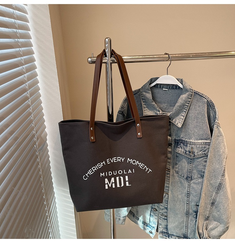 Large-capacity 2025 new style simple single-shoulder hand-carry cloth bag, college student class tote bag, versatile canvas bag for women pic 36