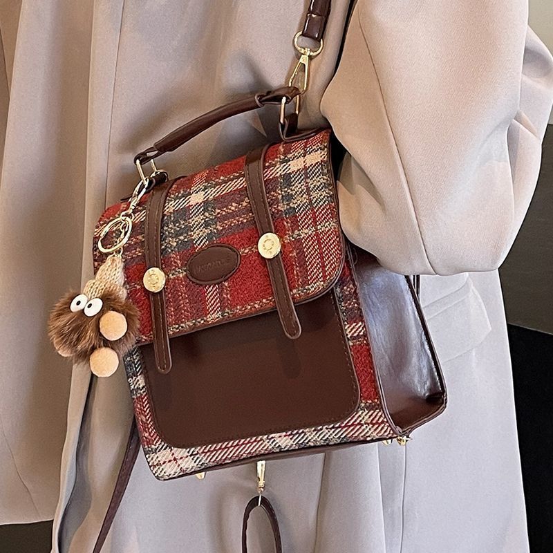 高级感学院风双肩包小众背包2025新款简约格子书包通勤英伦风女包详情22