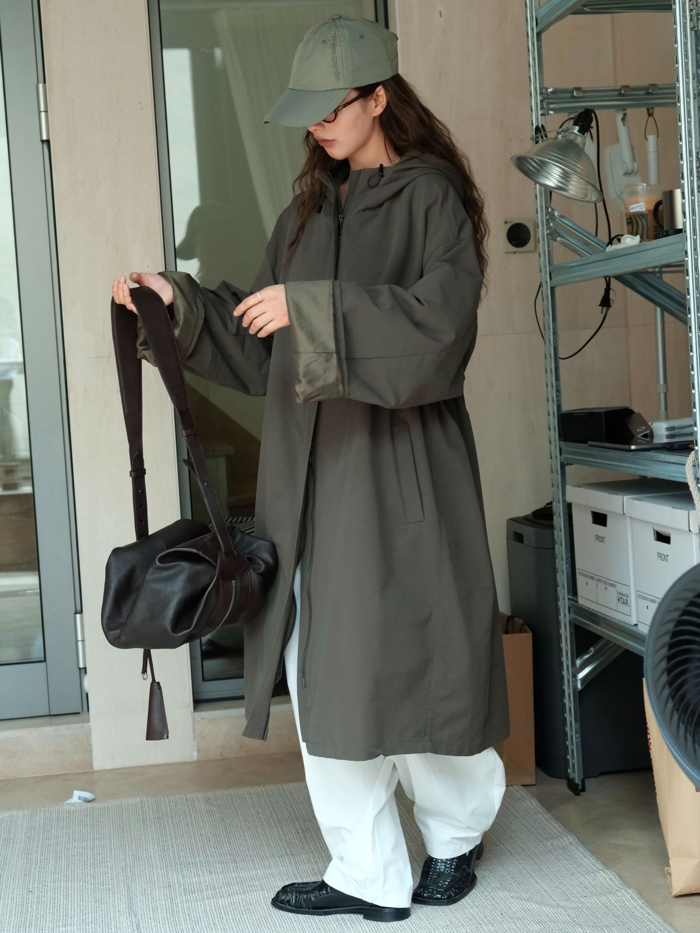 The new autumn Japanese-style outdoor street casual hooded silhouette windbreaker is a slimming and windproof long coat for women pic 15