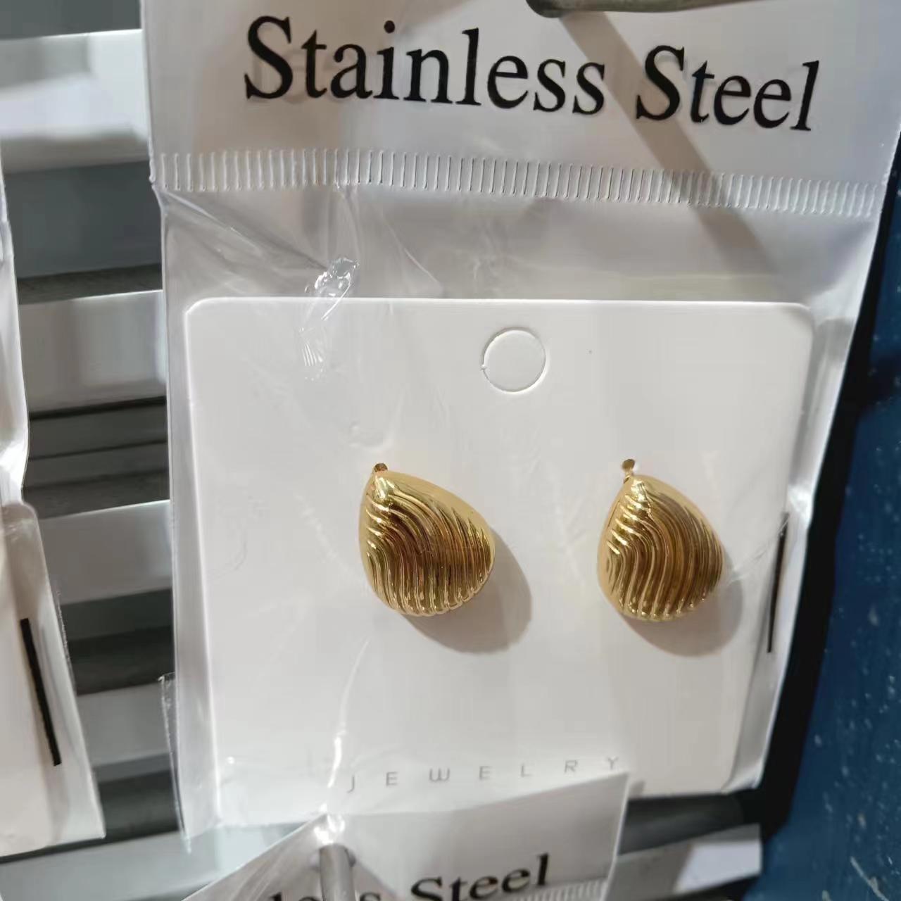 Factory wholesale stainless steel earrings, 18k real gold electroplated titanium steel retro embossed square bread hollow earrings pic 7