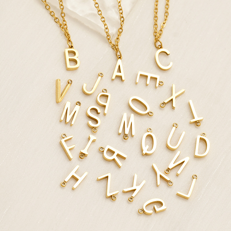 A new cross-border stainless steel necklace with 26 English letters from Europe and America, featuring a fashionable and simple letter pendant and collarbone chain pic 6