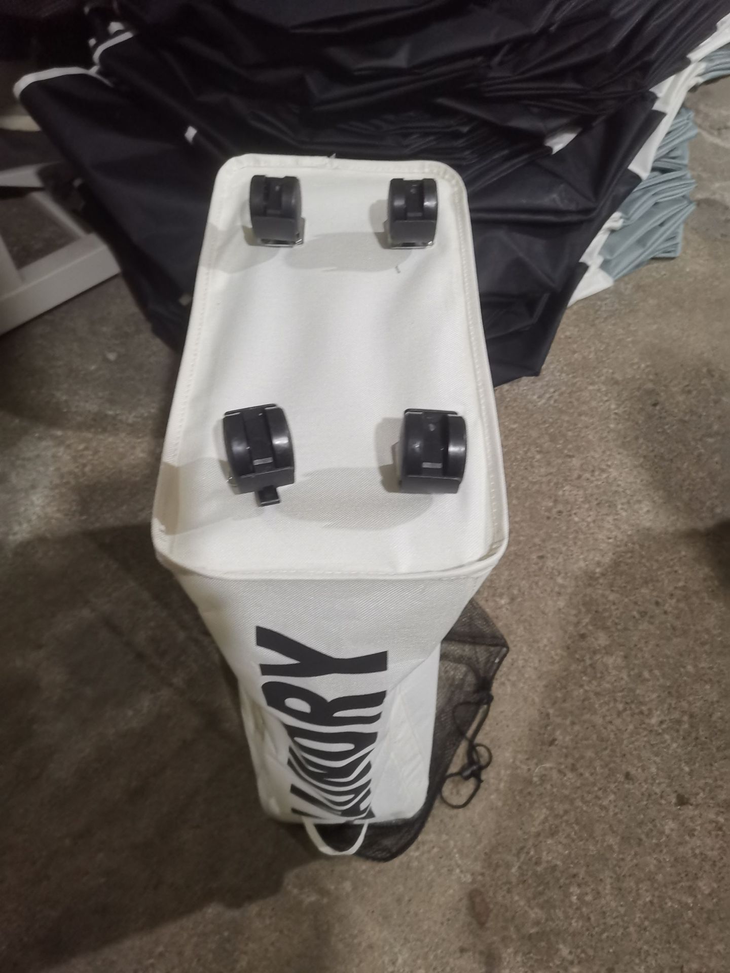 可折叠牛津布洗衣篮卫浴脏衣篓瑜伽垫收纳篮脏物篮便携洗衣篮详情24