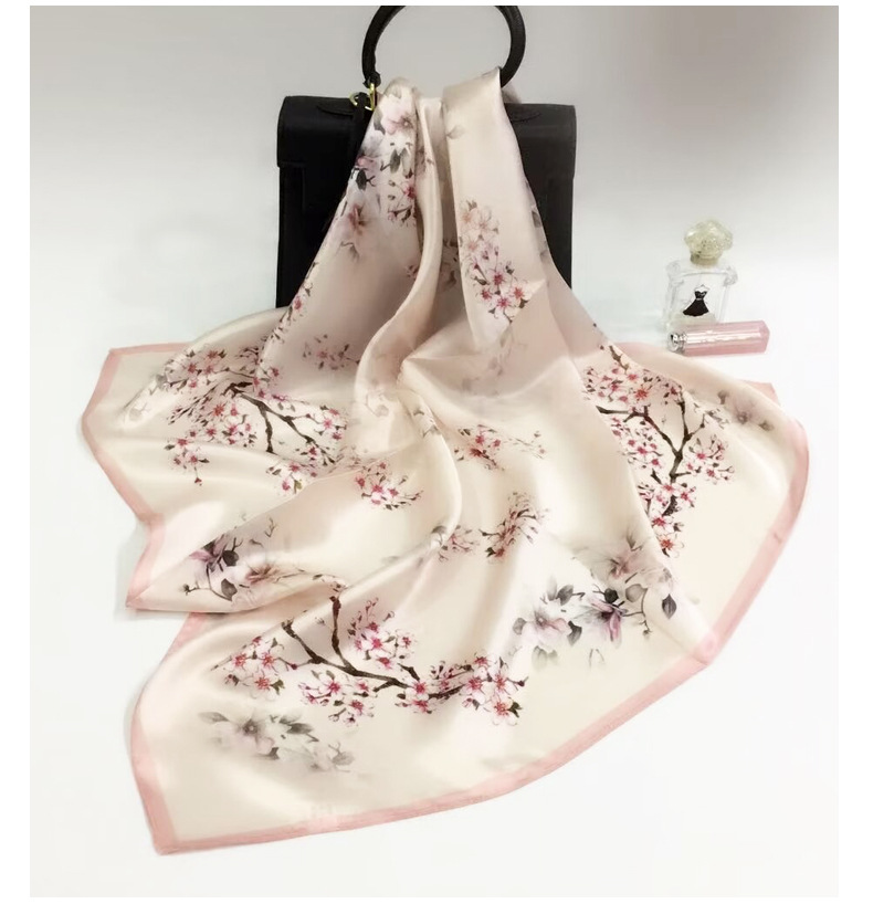 真丝小方巾女丝巾韩版印花装饰领巾花卉100%桑蚕丝丝巾70轻奢女详情13