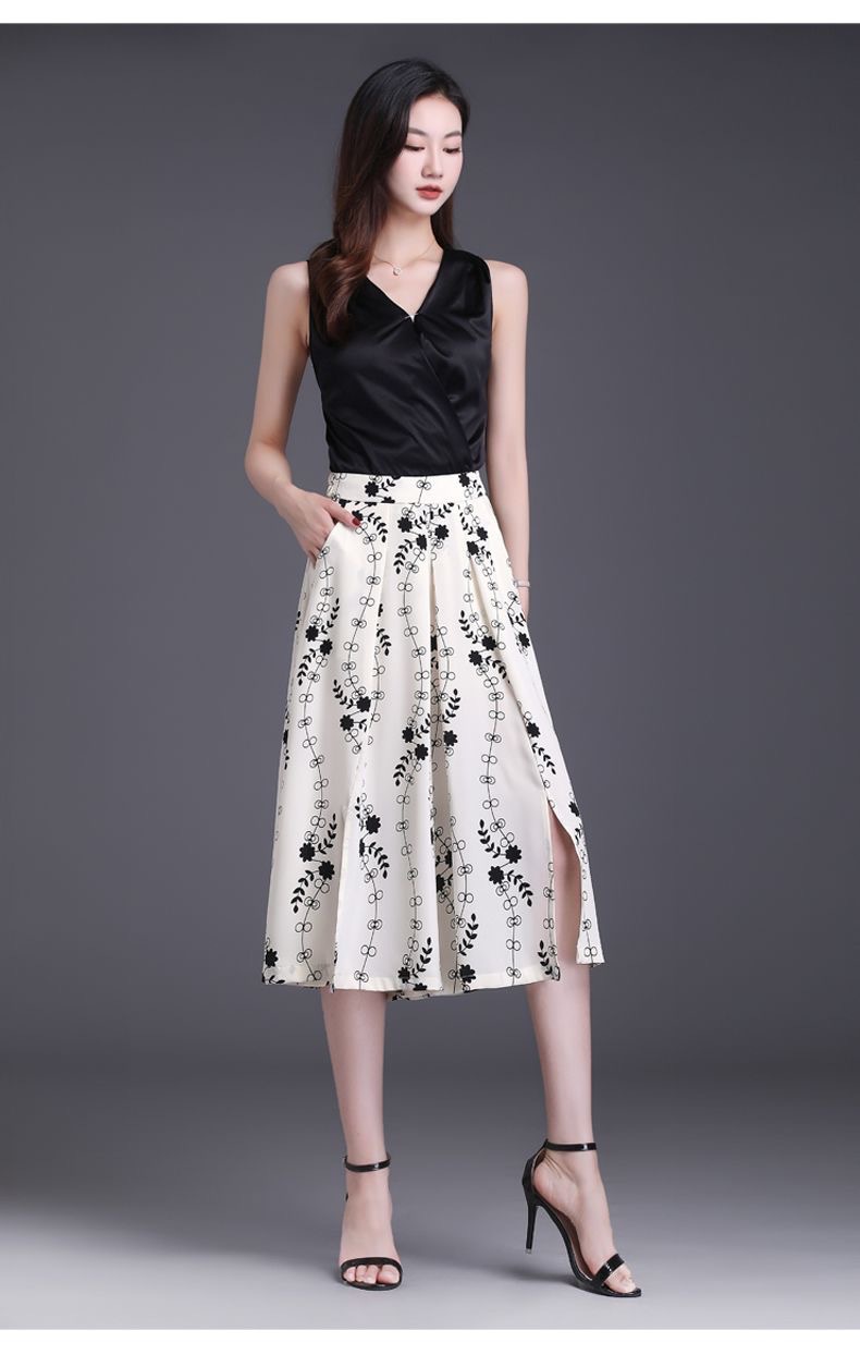 Black and white printed caprix pants for women, summer thin chiffon split skirt pants, loose casual pants, high-end ice silk wide-leg pants pic 14