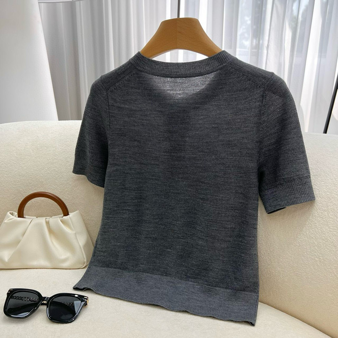 The 2024 summer new M fine-count woolen woven label commuting, smart and stylish slim short knitted cardigan pic 6