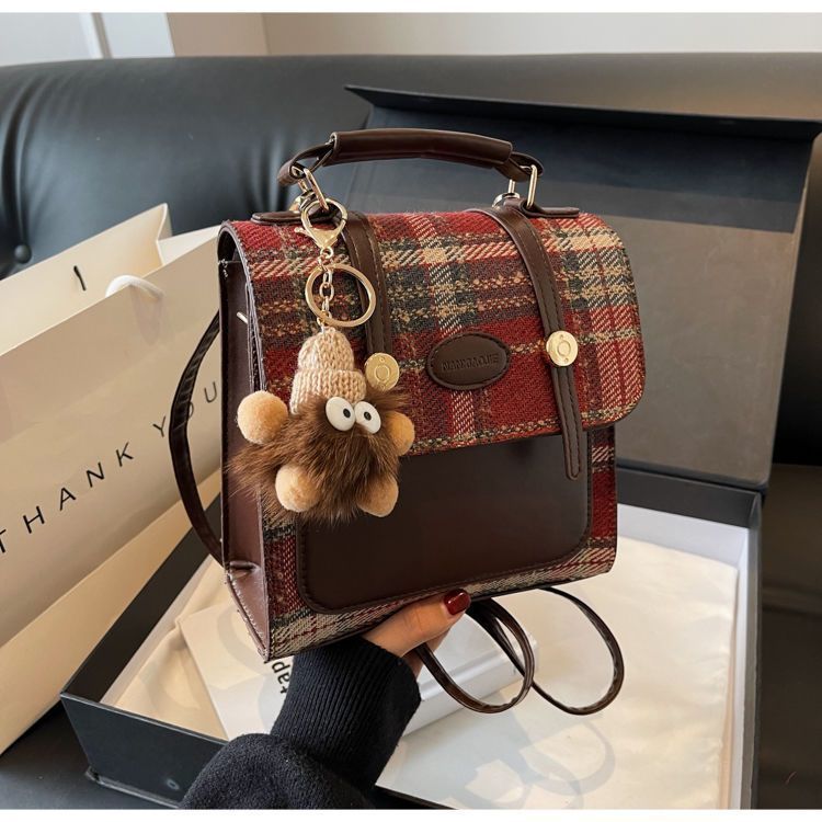 高级感学院风双肩包小众背包2025新款简约格子书包通勤英伦风女包详情15