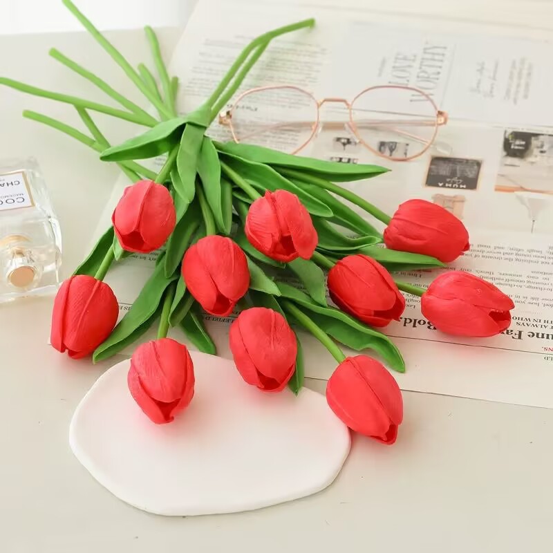 郁金香手感保湿郁金香仿真花家居装饰盆景插花假花摄影道具批发详情5