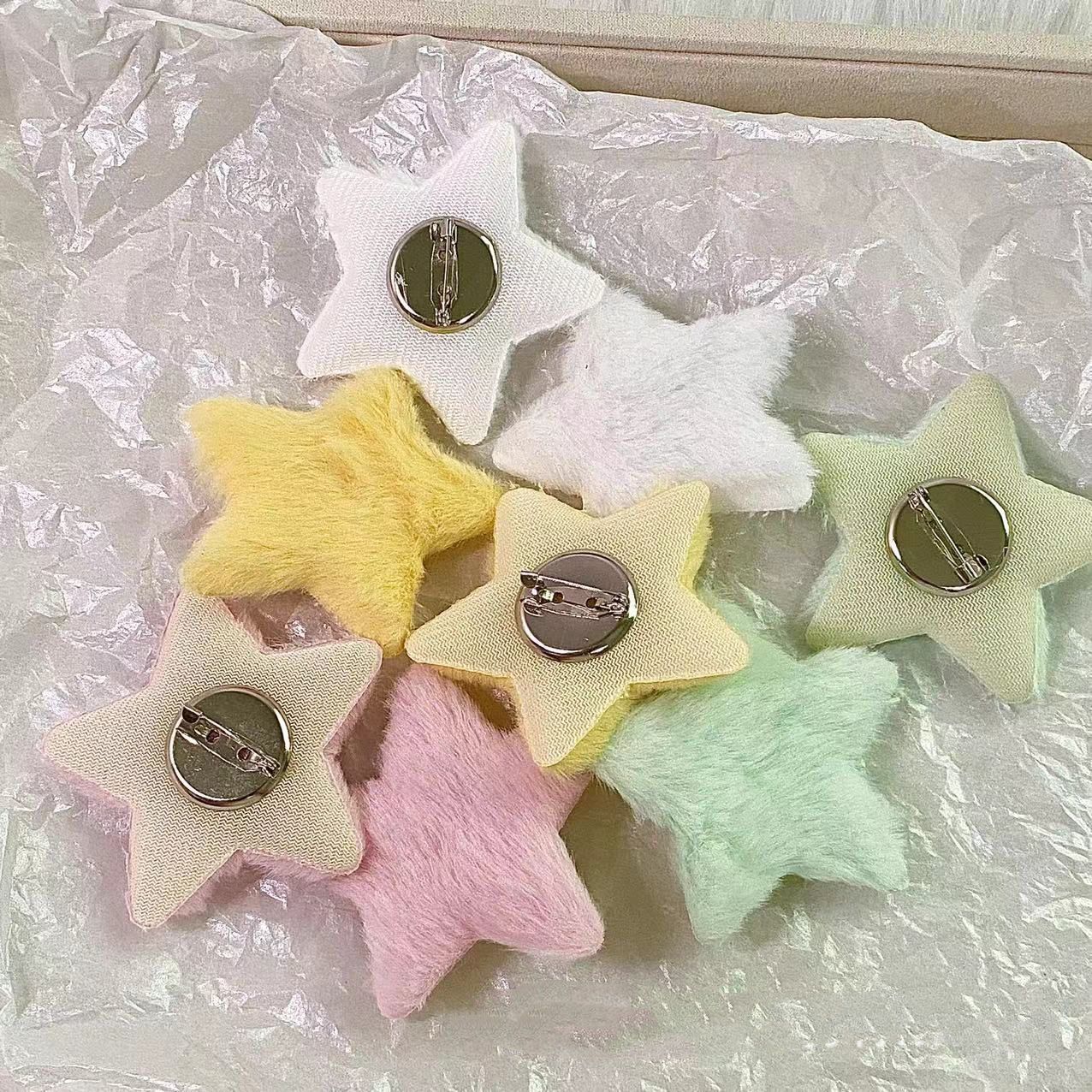 可爱毛绒星星胸针包包挂件鞋扣少女心秋冬颜值别针亚文化配件装饰详情2