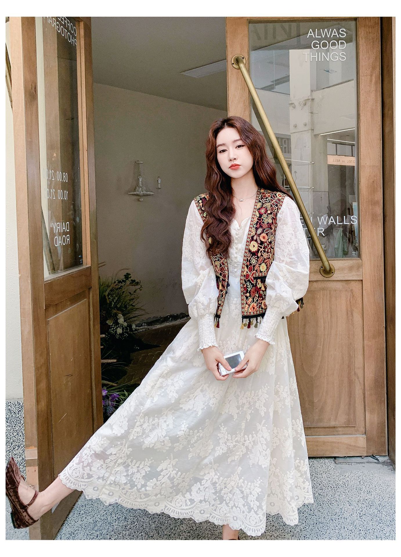 Real shot Bohemian fringed vest jacquard long dress two-piece set 2025 autumn collection lace patchwork V-neck dress pic 16