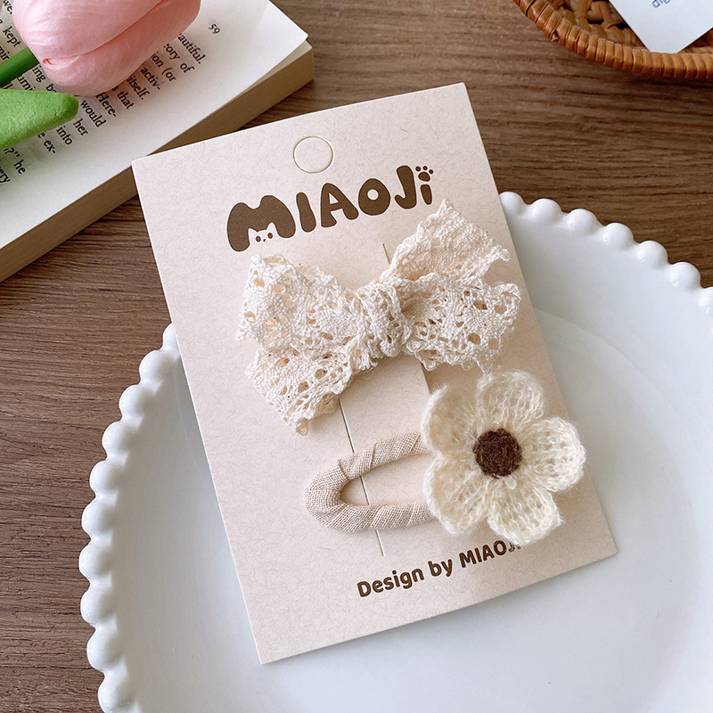 French retro style, off-white fabric, lace, lace, bow, woolen woven, flower fringe, seaside hairpin for women pic 15